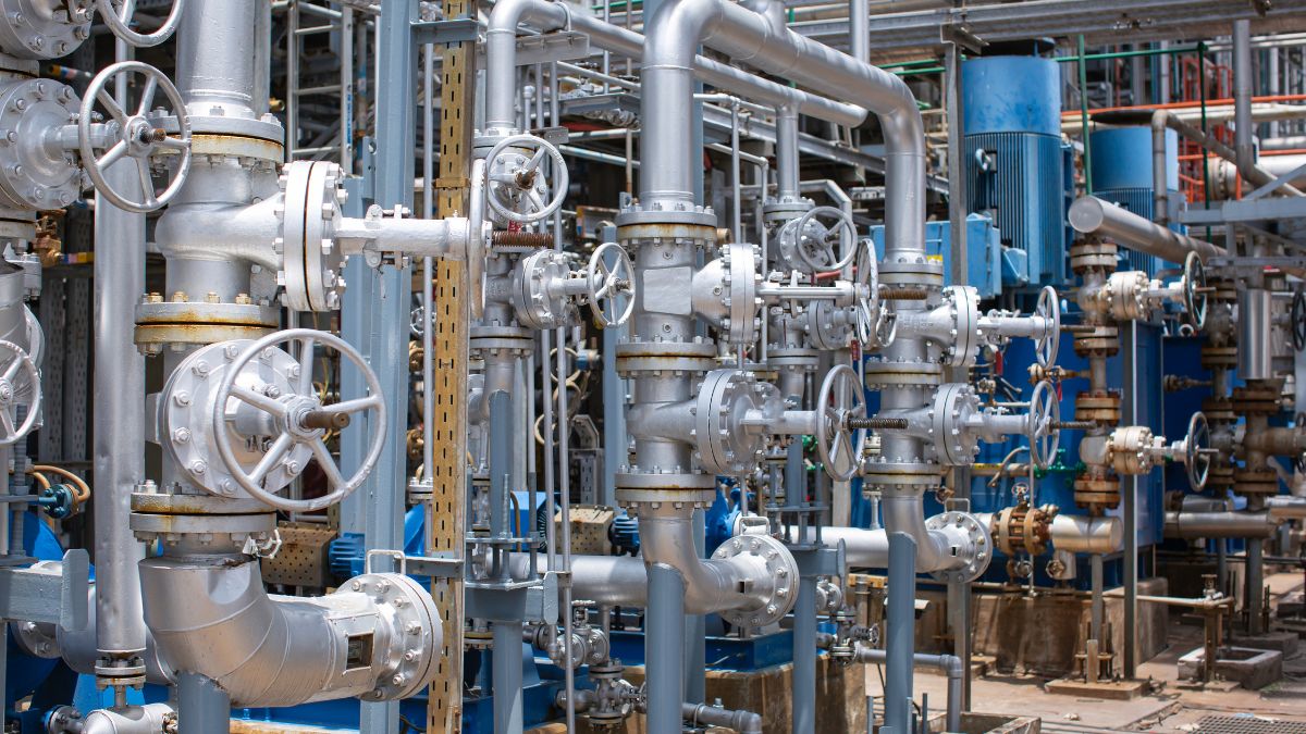 ongc-wins-7-reliancebp-one-oil-gas-blocks-in-bidding-round